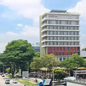 Aqueen Paya Lebar Singapur